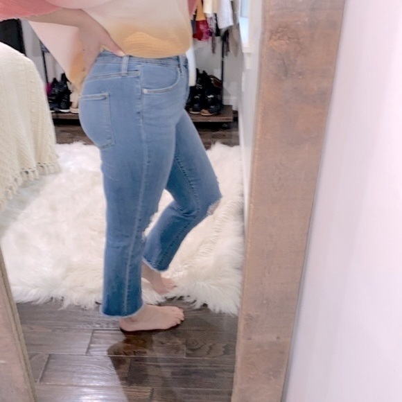 Universal Thread high rise slim straight size 12/31 - Picture 2 of 6